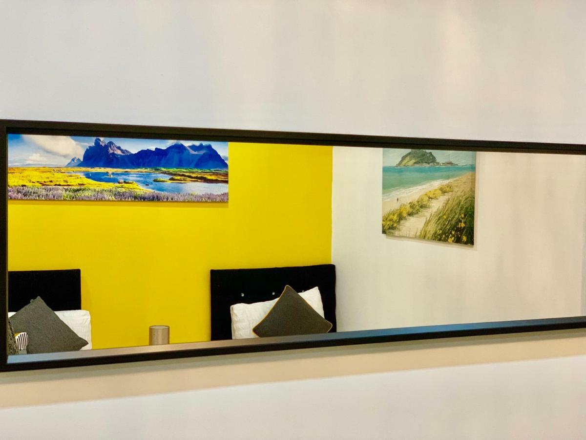 2 Bedrooms Modern Apartment, Lounge, Full Kitchen, Balcony, 5 Minutes Stratford Station London Kültér fotó